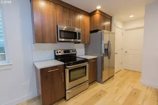 517 Cameo Dr, Hood River, OR 97031 - Photo 16