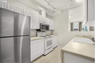 13210 SE 7th St #C15, Vancouver, WA 98683 - Photo 6