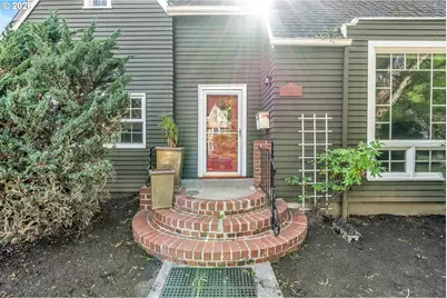 532 SE Peacock Ln, Portland, OR 97214 - Photo 4
