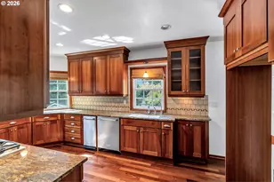 532 SE Peacock Ln, Portland, OR 97214 - Photo 10