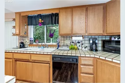 1863 Mill Creek Dr, Prospect, OR 97536 - Photo 4