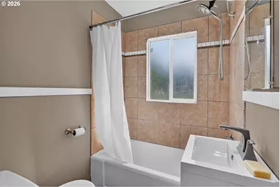1438 SW 2nd St, McMinnville, OR 97128 - Photo 12