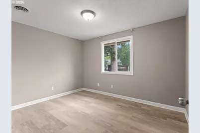 802 SW 15th St, Troutdale, OR 97060 - Photo 20