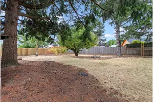 802 SW 15th St, Troutdale, OR 97060 - Photo 28