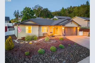 613 Brooks Loop, Sutherlin, OR 97479 - Photo 2