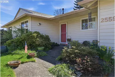 2559 S Dogwood Ter, Cornelius, OR 97113 - Photo 2