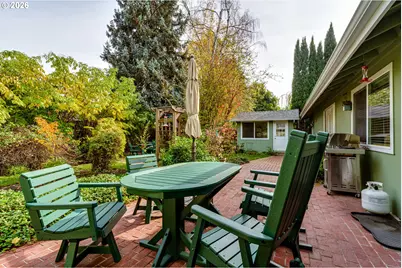 555 Stonegate St, Eugene, OR 97401 - Photo 44