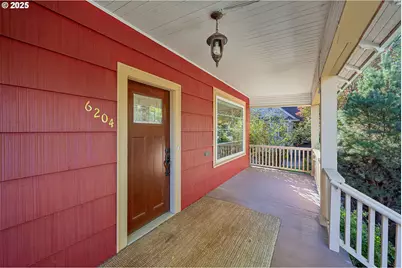 6204 SE 19th Ave, Portland, OR 97202 - Photo 4