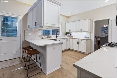 9537 SW Jonathan Ct, Portland, OR 97219 - Photo 18