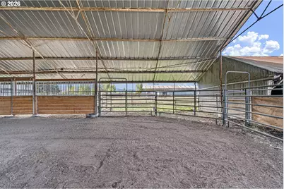 33025 Camas Swale Rd, Creswell, OR 97426 - Photo 20