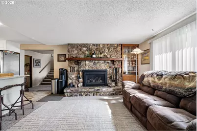 33025 Camas Swale Rd, Creswell, OR 97426 - Photo 10