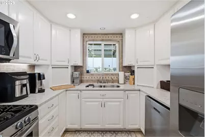 33025 Camas Swale Rd, Creswell, OR 97426 - Photo 6