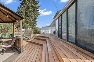 33025 Camas Swale Rd, Creswell, OR 97426 - Photo 24