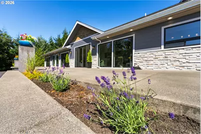 93991 Jensen Ln, North Bend, OR 97459 - Photo 14