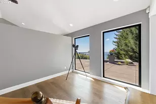 93991 Jensen Ln, North Bend, OR 97459 - Photo 24