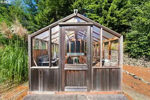 93991 Jensen Ln, North Bend, OR 97459 - Photo 46