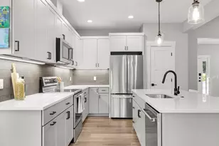 37330 Labiske Ln, Astoria, OR 97103 - Photo 4