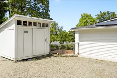 319 S Center St, Oregon City, OR 97045 - Photo 34