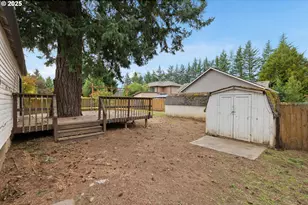1215 NE 118th Ave, Portland, OR 97220 - Photo 44