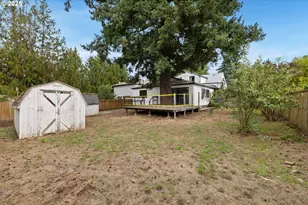 1215 NE 118th Ave, Portland, OR 97220 - Photo 42