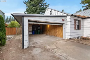 1215 NE 118th Ave, Portland, OR 97220 - Photo 48