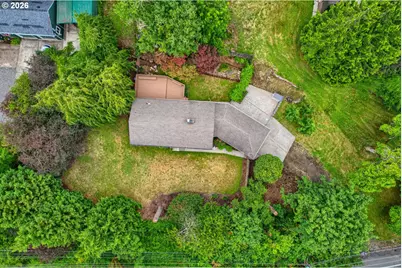 9314 SW Terwilliger Blvd, Portland, OR 97219 - Photo 20