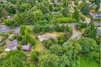 9314 SW Terwilliger Blvd, Portland, OR 97219 - Photo 22