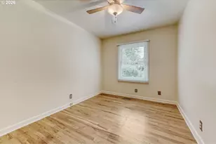 9314 SW Terwilliger Blvd, Portland, OR 97219 - Photo 10