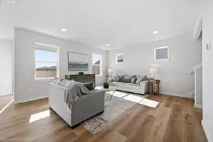 2347 W 10th Ave, Junction City, OR 97448 - Photo 6