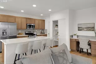 2347 W 10th Ave, Junction City, OR 97448 - Photo 6