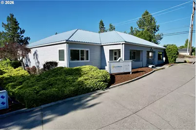 1805 E 19th St, The Dalles, OR 97058 - Photo 2