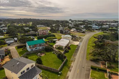 000 Ocean Dr SW, Bandon, OR 97411 - Photo 12