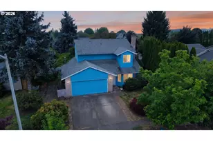 212 Sunset Dr, Newberg, OR 97132 - Photo 2