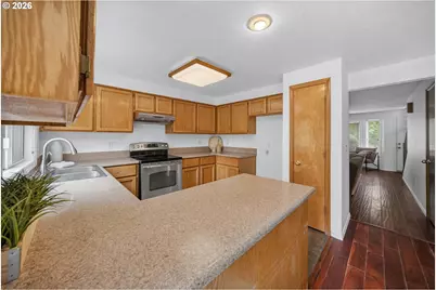 212 Sunset Dr, Newberg, OR 97132 - Photo 10