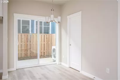 8355 N Newman Ave, Portland, OR 97203 - Photo 12