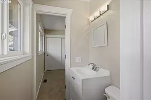 670 NW Connell Ave, Hillsboro, OR 97124 - Photo 22