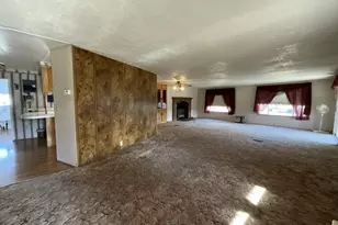 303 Pine Ave, Spray, OR 97874 - Photo 2