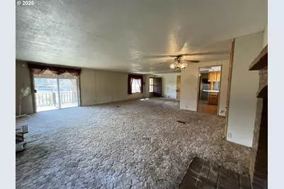 303 Pine Ave, Spray, OR 97874 - Photo 4