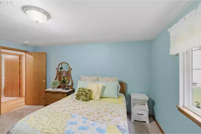 39692 Lacomb Dr, Lebanon, OR 97355 - Photo 28