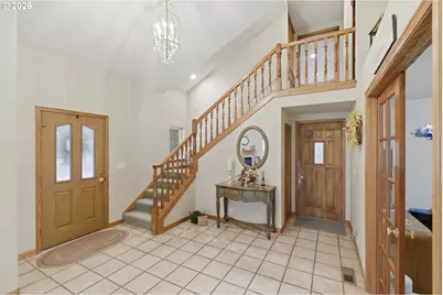 39692 Lacomb Dr, Lebanon, OR 97355 - Photo 4