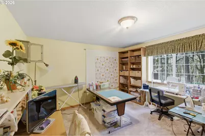 39692 Lacomb Dr, Lebanon, OR 97355 - Photo 32