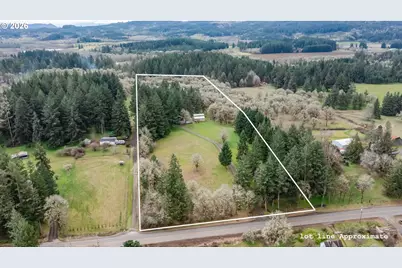39692 Lacomb Dr, Lebanon, OR 97355 - Photo 2