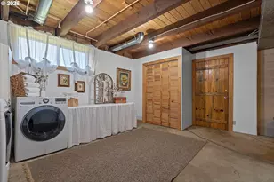 19791 NE Brooks Ln, Newberg, OR 97132 - Photo 36