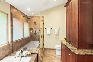 6523 SW Moonshadow Ct, Portland, OR 97223 - Photo 24