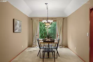 6523 SW Moonshadow Ct, Portland, OR 97223 - Photo 16