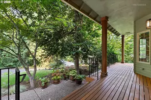 6523 SW Moonshadow Ct, Portland, OR 97223 - Photo 4