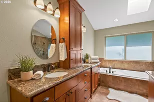 6523 SW Moonshadow Ct, Portland, OR 97223 - Photo 26