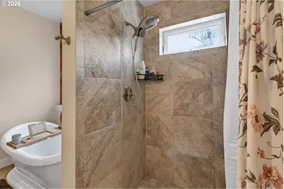 180 Hawkeye Ln, Roseburg, OR 97471 - Photo 18