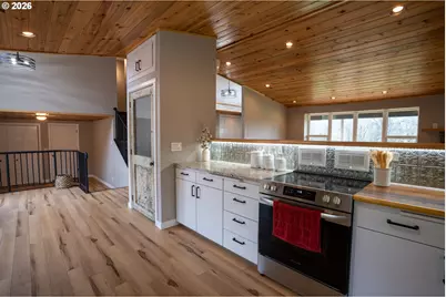 37075 Camp Creek Rd, Springfield, OR 97478 - Photo 12