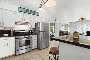 2020 NW Witherspoon Ave, Roseburg, OR 97471 - Photo 24